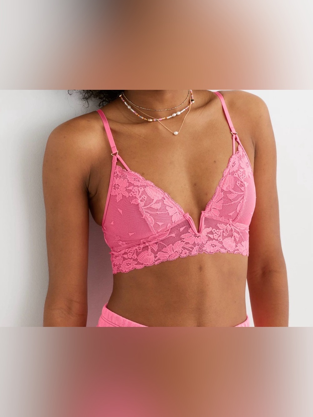 Aerie Wildflower Lace Triangle Bralette
Medium